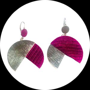 boucles d'oreilles - MAXI PENERA- en cuir rose fuchsia métalisé et argenté support dormeuses -2-