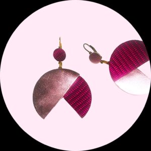 boucles d'oreilles - MAXI PENERA- en cuir rose fuchsia métalisé et rose poudré irisé support dormeuses -1-