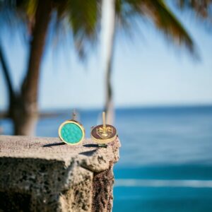 Boucles d’oreilles puces en cuir   -ACAPULCO-  Vert lagon