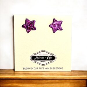 Boucles d&rsquo;oreilles en cuir – MINI ESTRELLAS- Violet métallisé