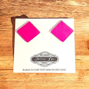 Boucles d'oreilles puces - KARREZ- cuir rose fuchsia fluo-