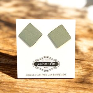 Boucles d&rsquo;oreilles en cuir – KARREZ- Vert amande