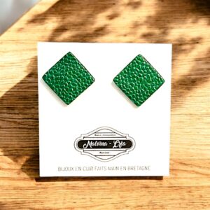 Boucles d&rsquo;oreilles en cuir – KARREZ- Vert empire irisé