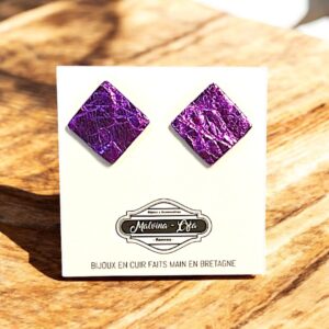 Boucles d&rsquo;oreilles en cuir – KARREZ- Violet métallisé